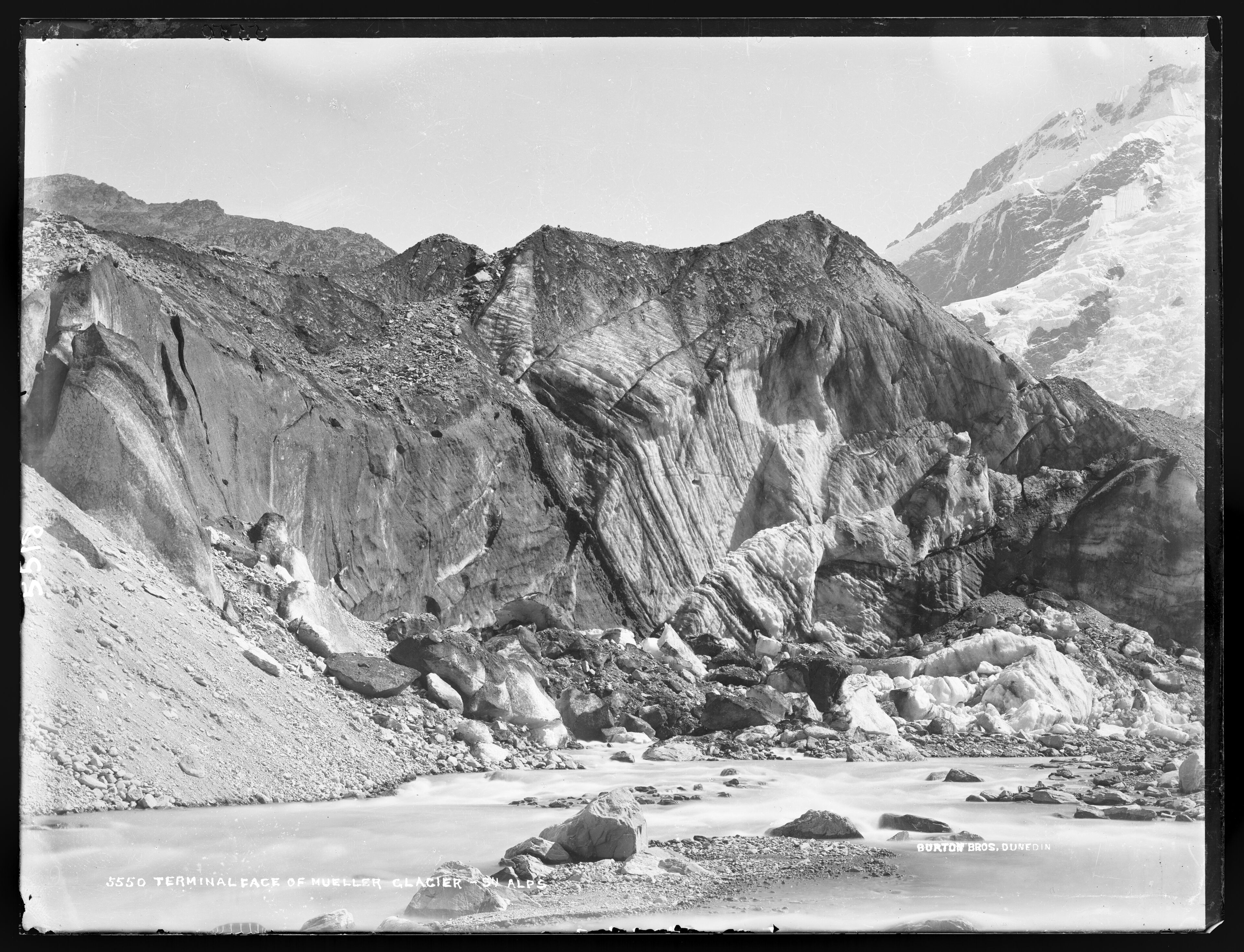 Face of the Mueller Glacier.