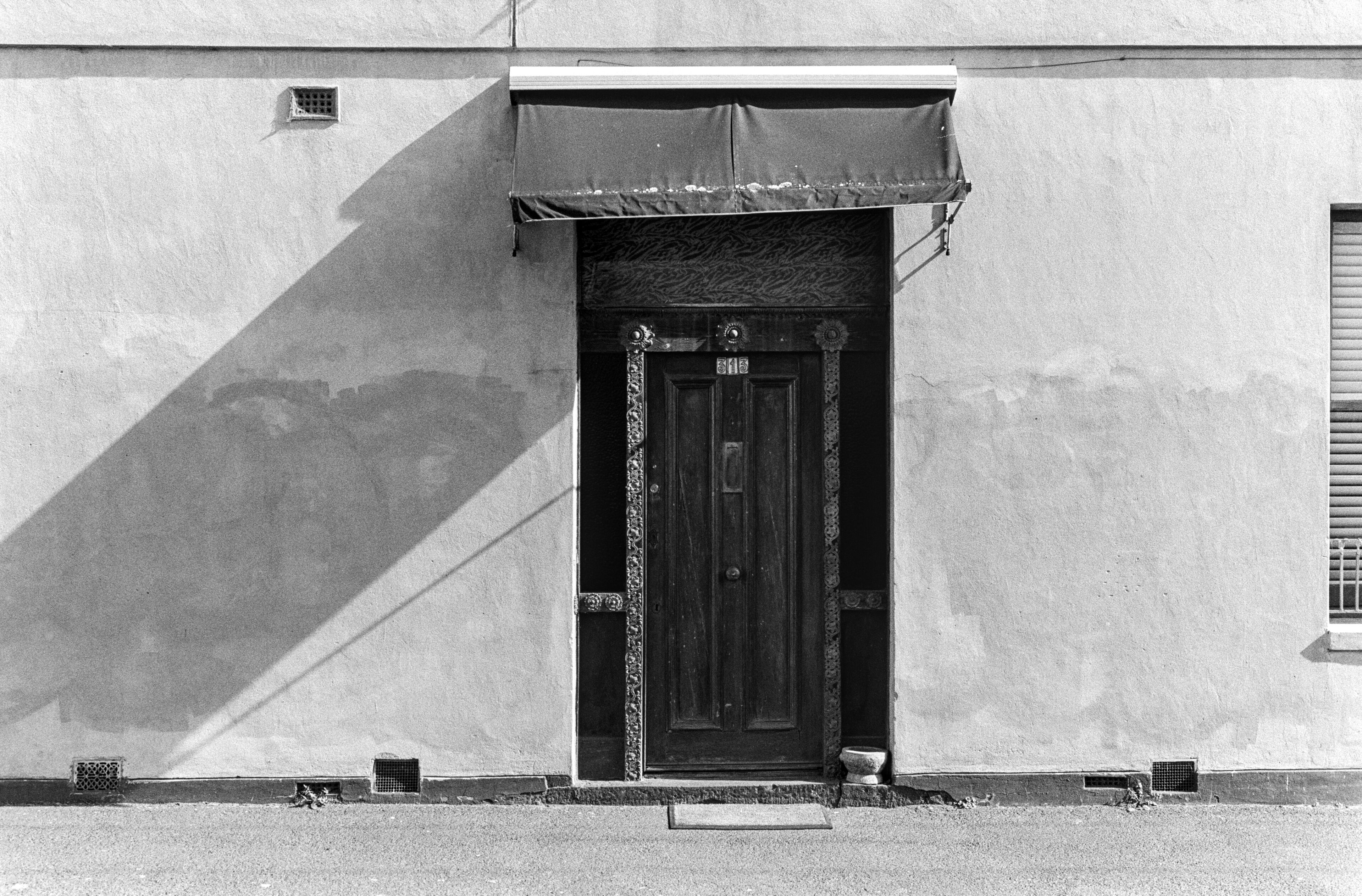 Fitzroy, Melbourne. Shot on Kodak Double-X 35mm film.